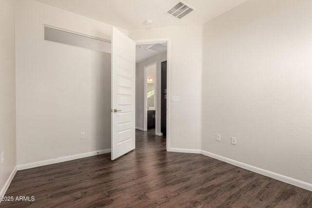 2090 S DORSEY Lane 1042, Tempe, AZ 85282