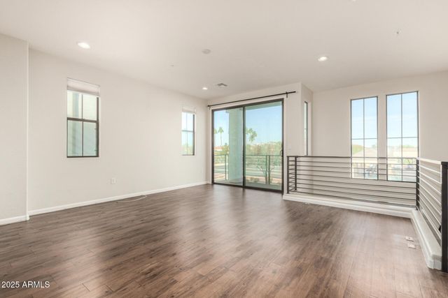 2090 S DORSEY Lane 1042, Tempe, AZ 85282