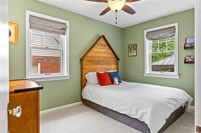 920 Chelsea Avenue, Glendale, MO 63122