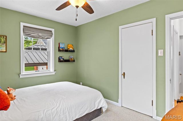 920 Chelsea Avenue, Glendale, MO 63122