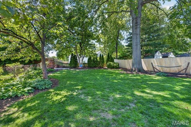 920 Chelsea Avenue, Glendale, MO 63122