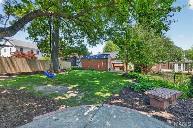 920 Chelsea Avenue, Glendale, MO 63122