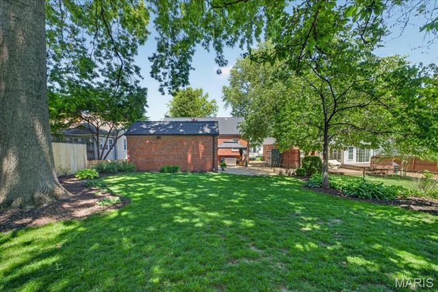 920 Chelsea Avenue, Glendale, MO 63122