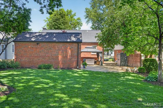 920 Chelsea Avenue, Glendale, MO 63122