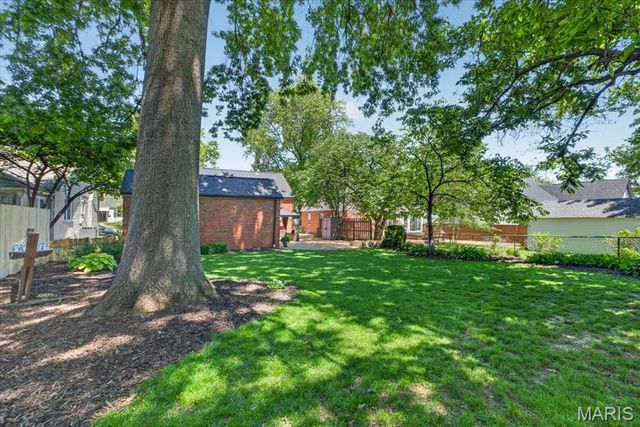 920 Chelsea Avenue, Glendale, MO 63122