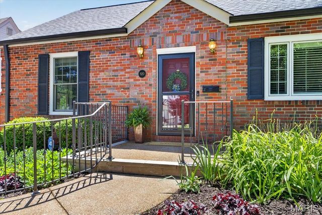 920 Chelsea Avenue, Glendale, MO 63122