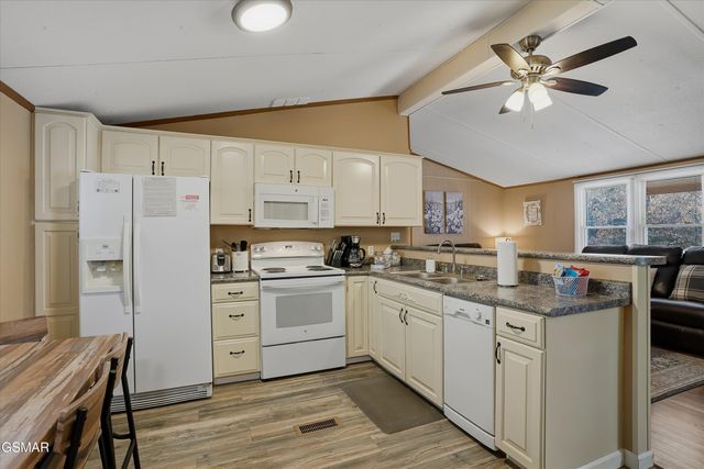 3465 Lost Branch Road, Sevierville, TN 37862