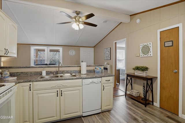 3465 Lost Branch Road, Sevierville, TN 37862