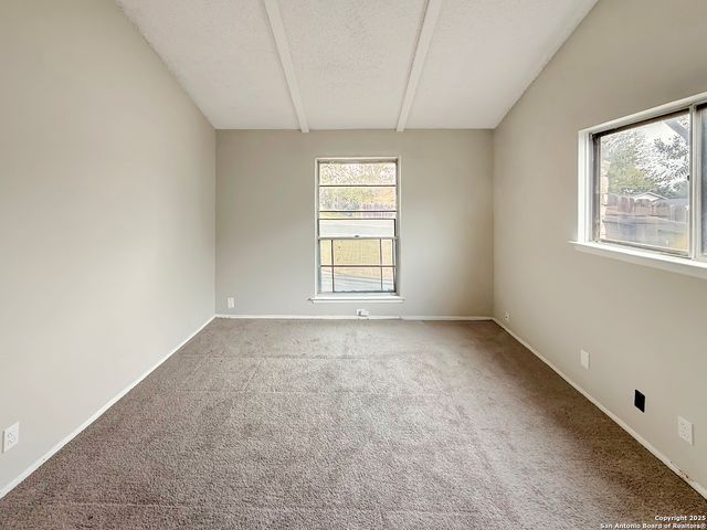 6530 Robin FRST, San Antonio, TX 78239