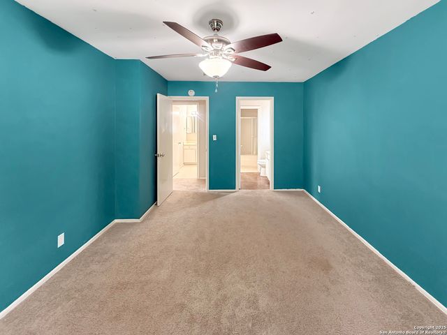 6530 Robin FRST, San Antonio, TX 78239