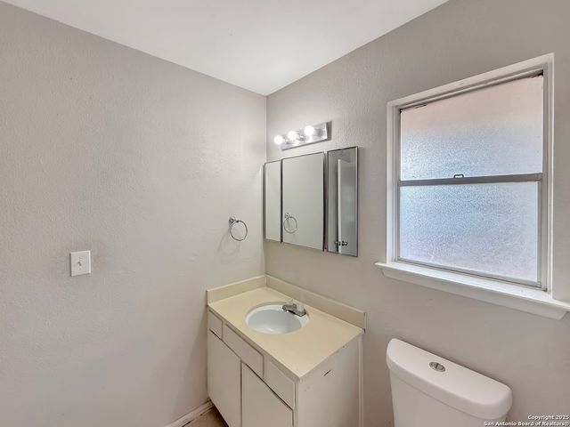 6530 Robin FRST, San Antonio, TX 78239