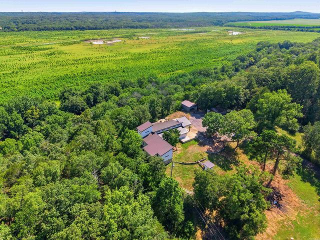 37 W Cadron Ridge Road, Greenbrier, AR 72058
