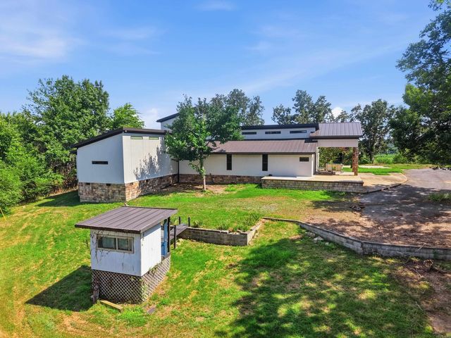 37 W Cadron Ridge Road, Greenbrier, AR 72058