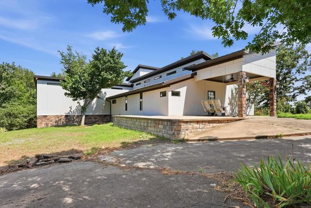 37 W Cadron Ridge Road, Greenbrier, AR 72058