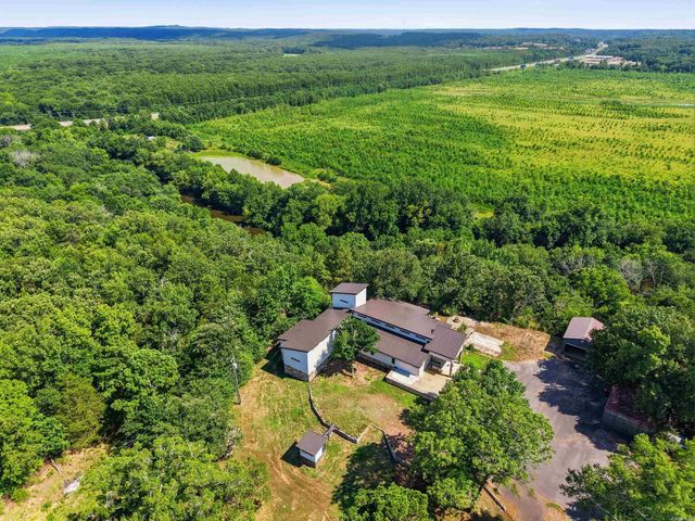 37 W Cadron Ridge Road, Greenbrier, AR 72058