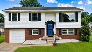 5109 Terrace Green Cir, Louisville, KY 40218