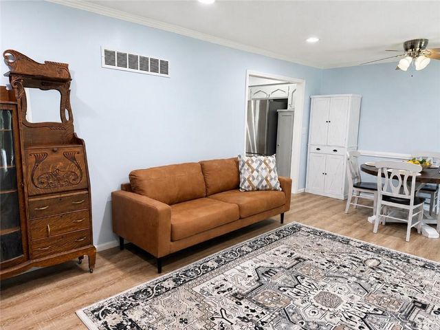 600 N Park Drive, Belton, MO 64012