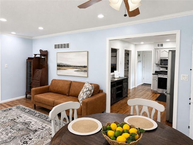 600 N Park Drive, Belton, MO 64012