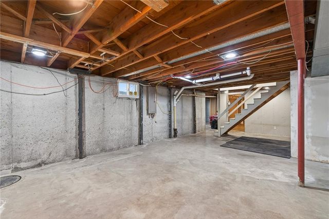600 N Park Drive, Belton, MO 64012