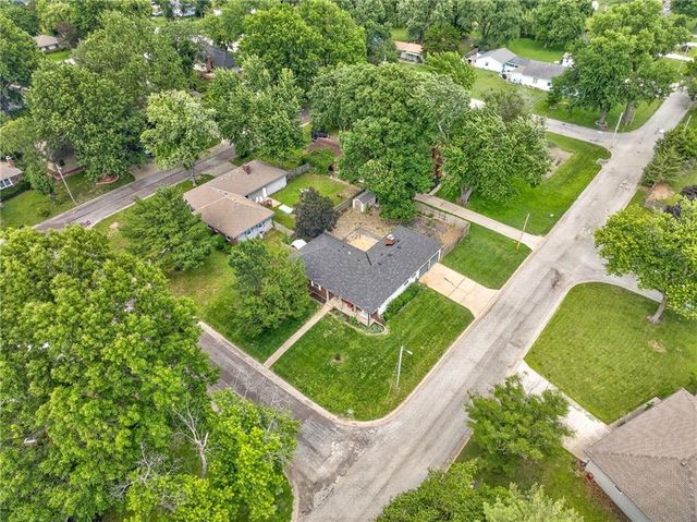 600 N Park Drive, Belton, MO 64012