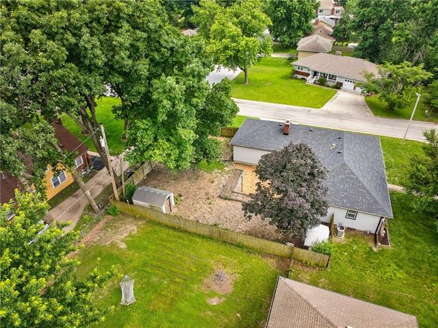 600 N Park Drive, Belton, MO 64012