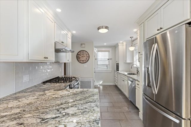 2 Houston Avenue, Methuen, MA 01844