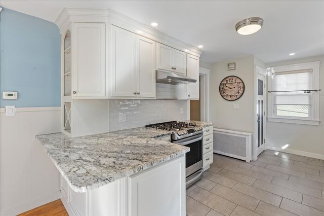 2 Houston Avenue, Methuen, MA 01844