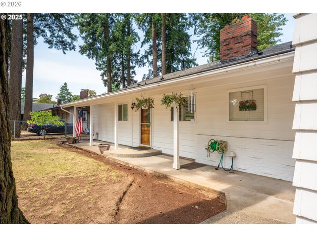 13039 Ne SCHUYLER St, Portland, OR 97230