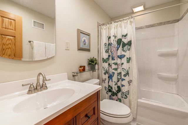 8324 Gridley AVENUE, Wauwatosa, WI 53213