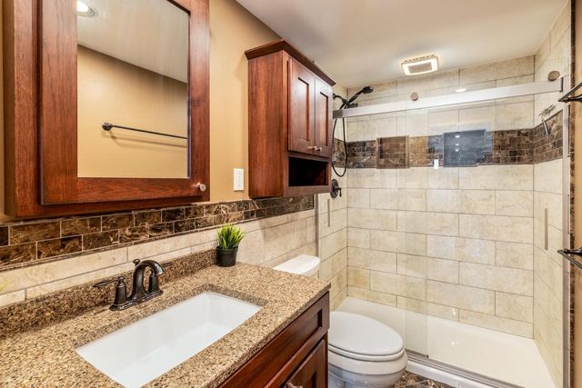 8324 Gridley AVENUE, Wauwatosa, WI 53213