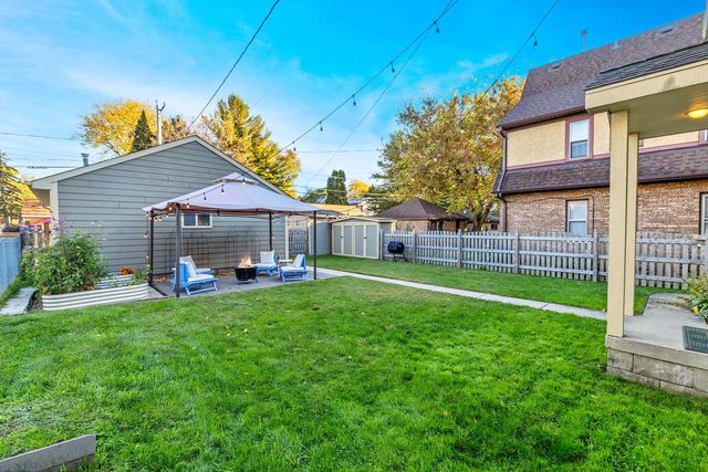 8324 Gridley AVENUE, Wauwatosa, WI 53213