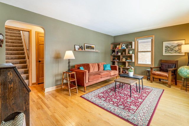 8324 Gridley AVENUE, Wauwatosa, WI 53213