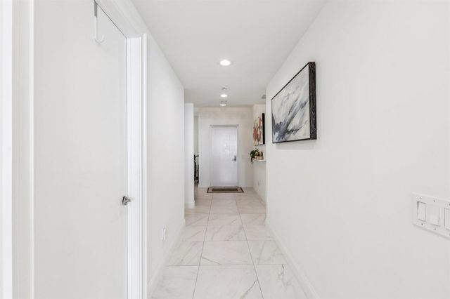 2640 Lake Shore Drive 2008, Riviera Beach, FL 33404