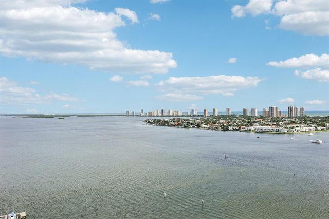 2640 Lake Shore Drive 2008, Riviera Beach, FL 33404