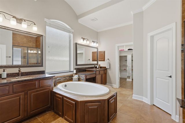 30 Shaded Arbor Drive, Spring, TX 77389
