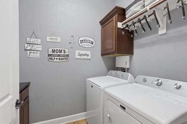 30 Shaded Arbor Drive, Spring, TX 77389
