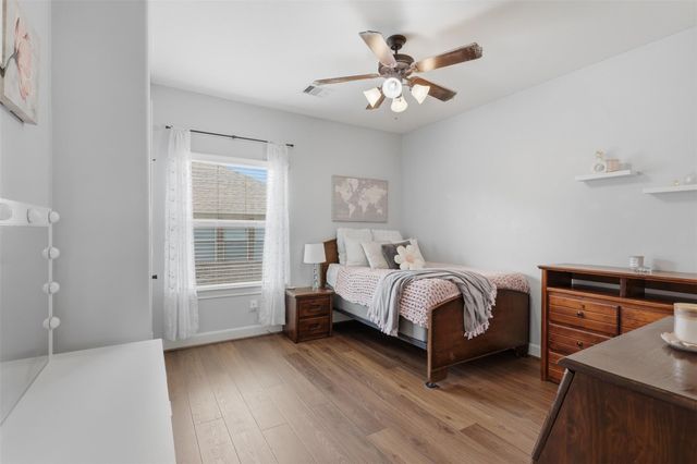 30 Shaded Arbor Drive, Spring, TX 77389