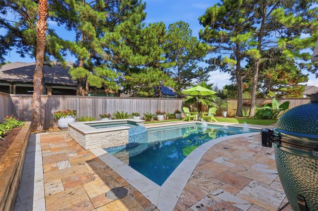 30 Shaded Arbor Drive, Spring, TX 77389