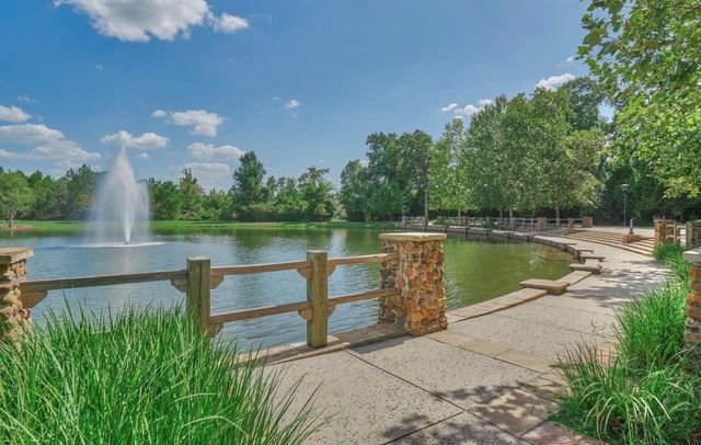30 Shaded Arbor Drive, Spring, TX 77389
