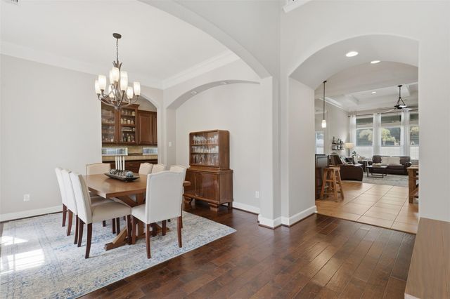 30 Shaded Arbor Drive, Spring, TX 77389