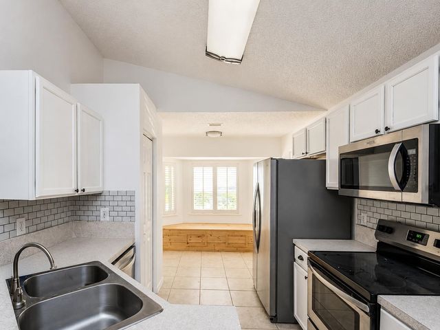 405 Island View Cir, St Augustine, FL 32095