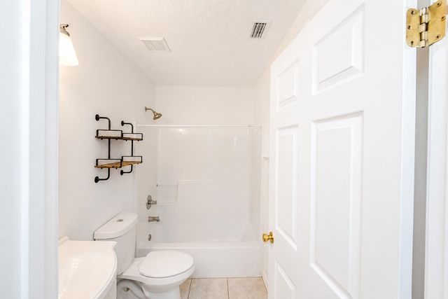 405 Island View Cir, St Augustine, FL 32095