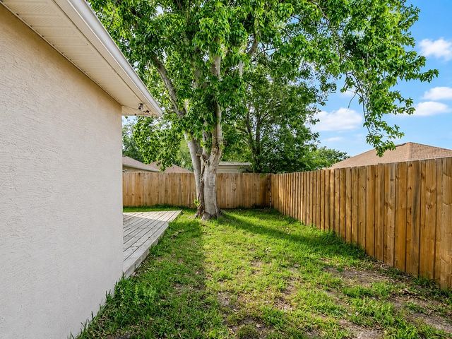405 Island View Cir, St Augustine, FL 32095