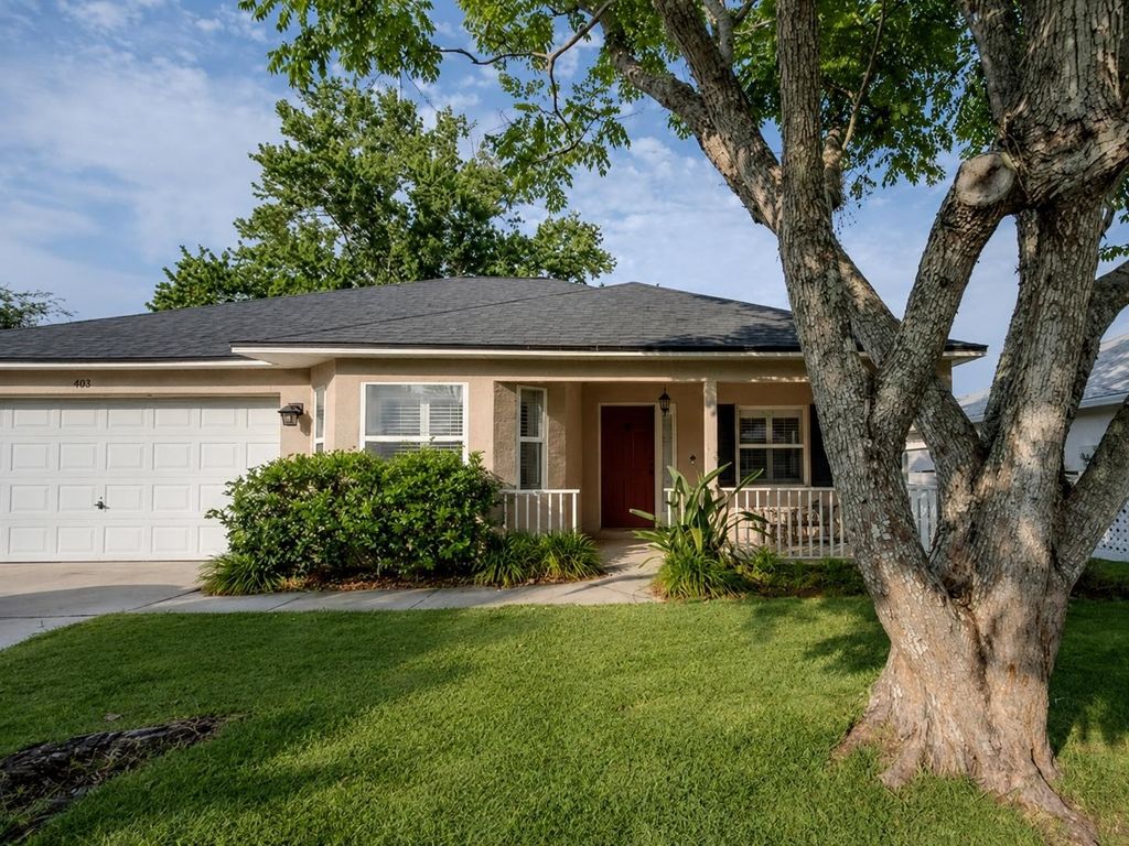 405 Island View Cir, St Augustine, FL 32095