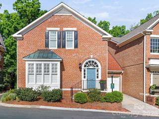 1232 Dilworth Crescent Row, Charlotte, NC 28203