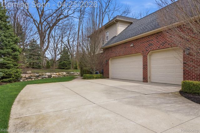 49989 Teton Ridge Road, Northville Township, MI 48168