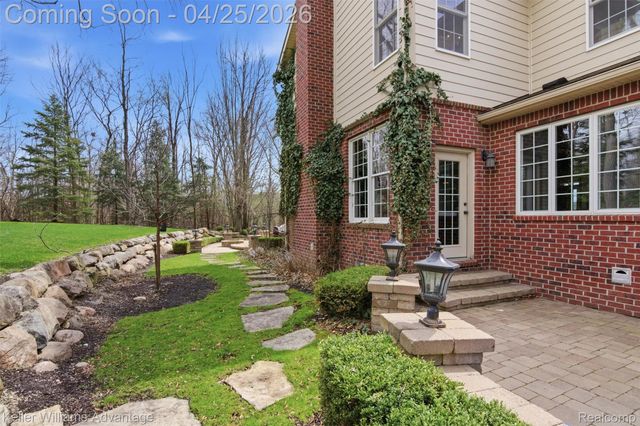 49989 Teton Ridge Road, Northville Township, MI 48168