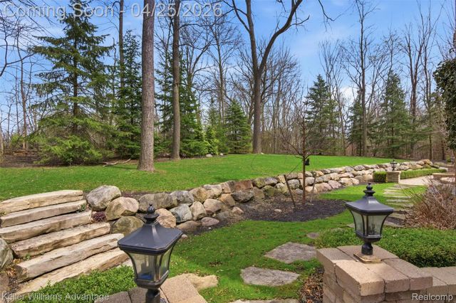 49989 Teton Ridge Road, Northville Township, MI 48168