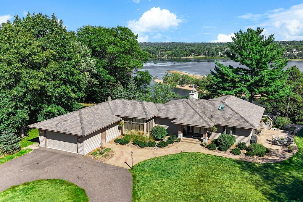 1963 Quant Avenue N, Stillwater, MN 55082 — exterior