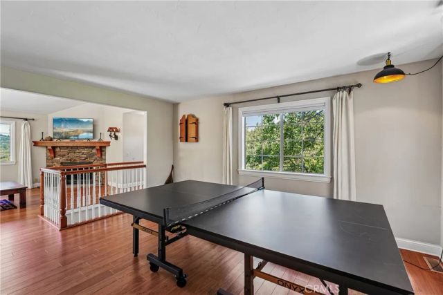 28833 Manitoba Drive, Lake Arrowhead, CA 92352